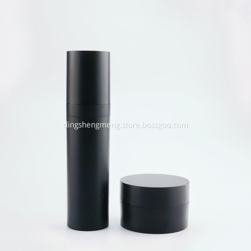 Black round cosmetic cream bottle scrub spray bottle